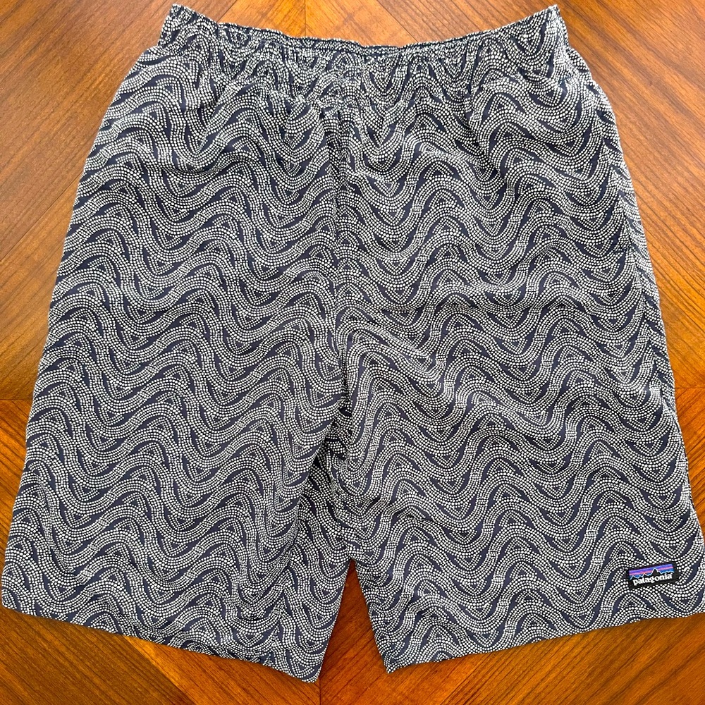 Patagonia Boys XL Bathing Suit Navy/White